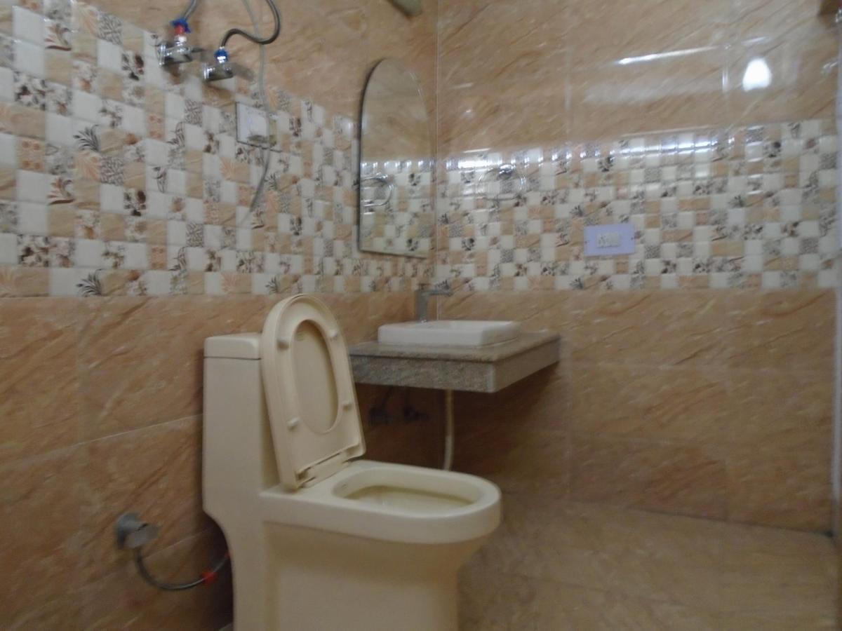Hotel Magnolia Mallroad Manali Экстерьер фото