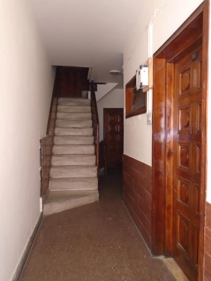 Hotel Magnolia Mallroad Manali Экстерьер фото