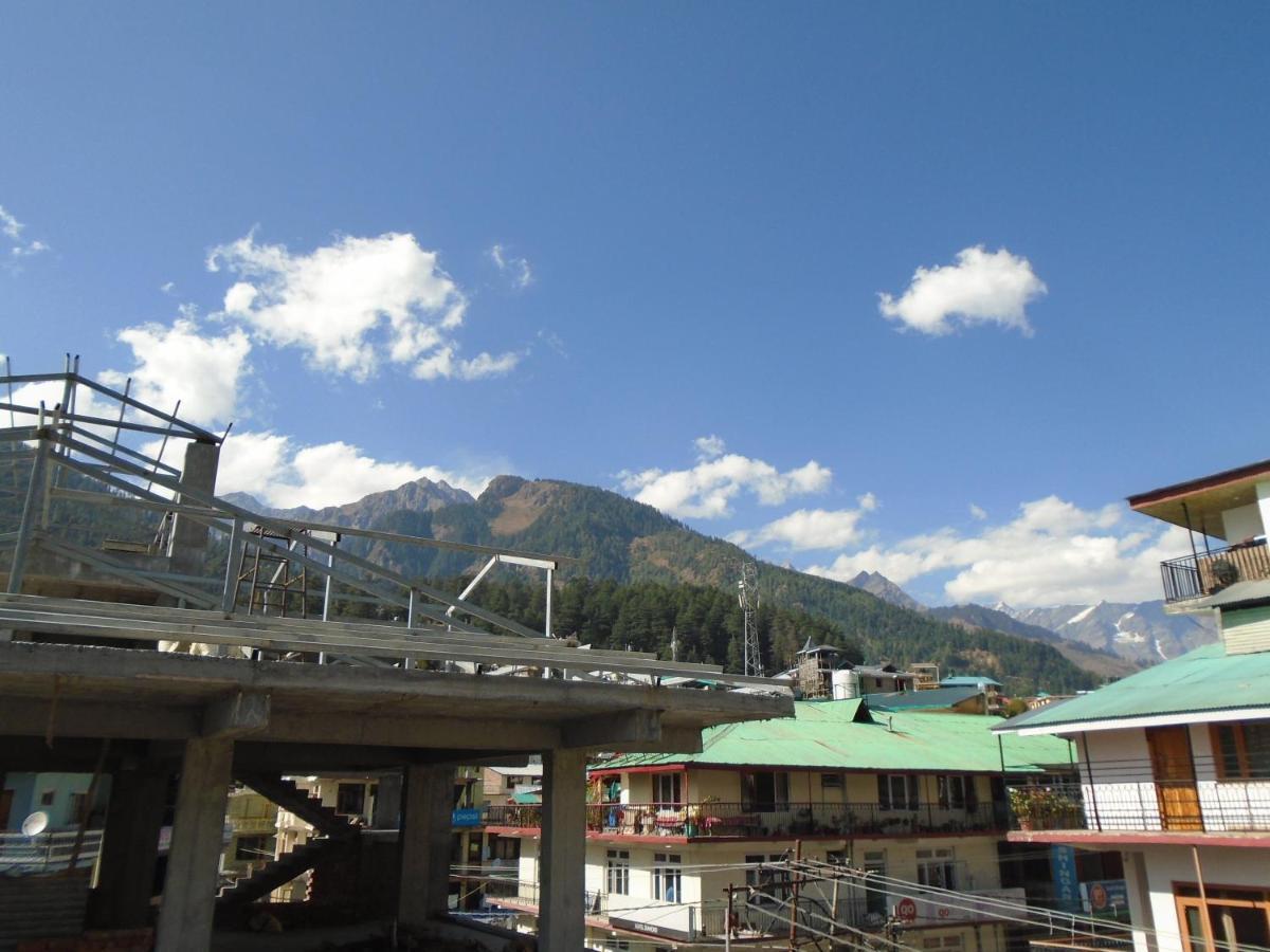 Hotel Magnolia Mallroad Manali Экстерьер фото