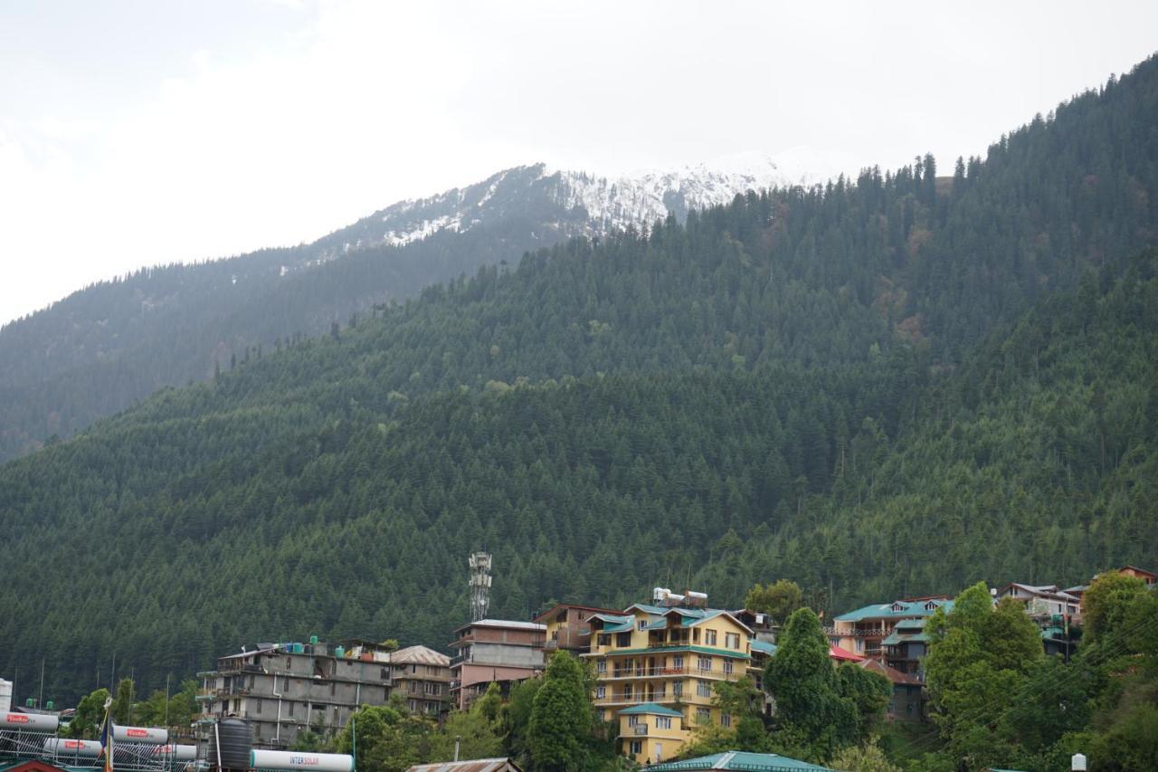 Hotel Magnolia Mallroad Manali Экстерьер фото