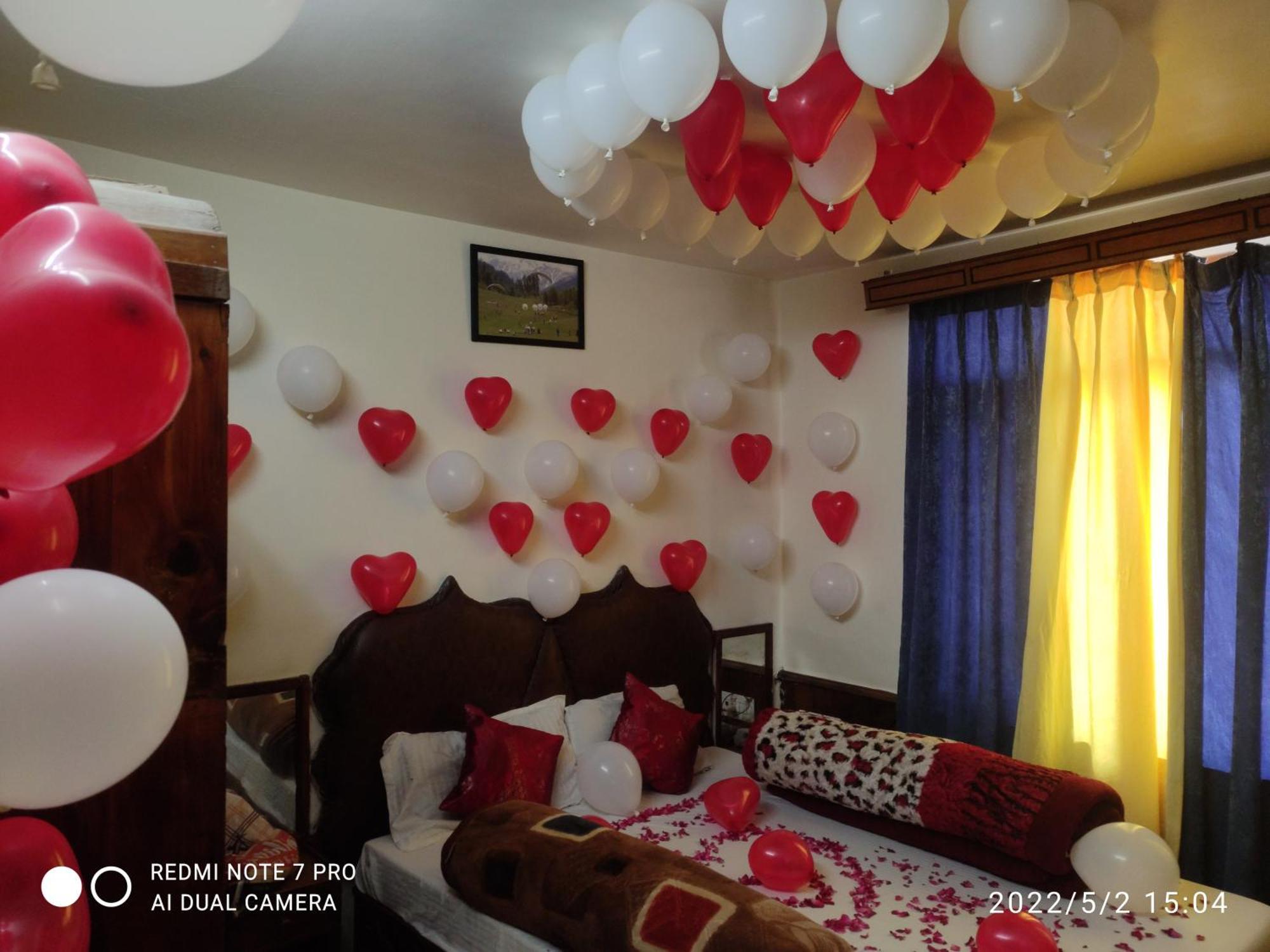 Hotel Magnolia Mallroad Manali Экстерьер фото
